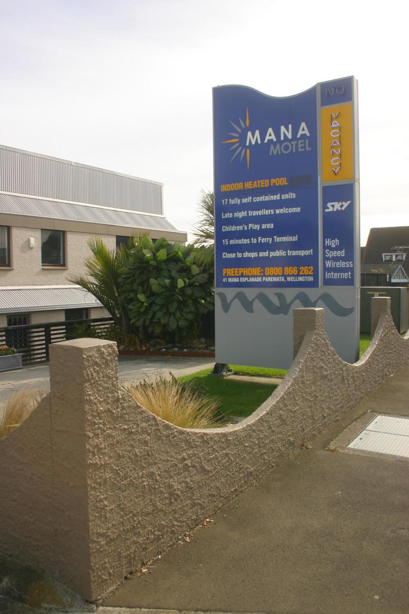 Aaa Mana Motel Porirua Exteriör bild