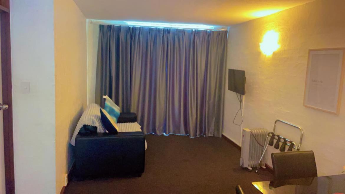 Aaa Mana Motel Porirua Exteriör bild